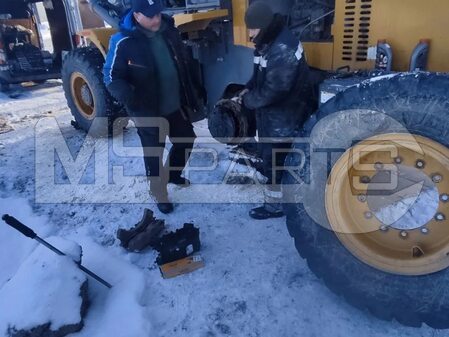 Замена тормозных колодок фронтального погрузчика XCMG LW330RU - 4